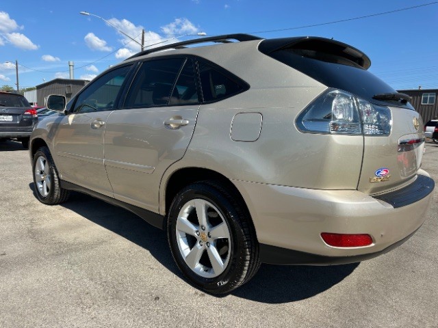 Lexus RX 330 Vehicle Full-screen Gallery Image 05