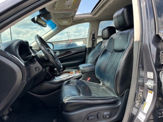 INFINITI QX60 Vehicle Full-screen Gallery Image 11