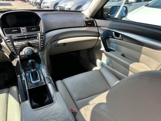 Acura TL Vehicle Full-screen Gallery Image 06