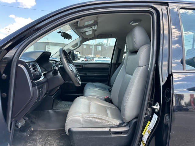 Toyota Tundra 2WD Vehicle Full-screen Gallery Image 10