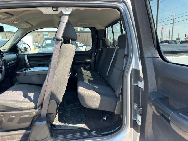 Chevrolet Silverado 1500 Vehicle Full-screen Gallery Image 10