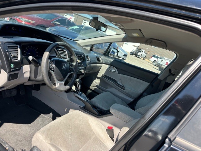 Honda Civic Sedan Vehicle Full-screen Gallery Image 08