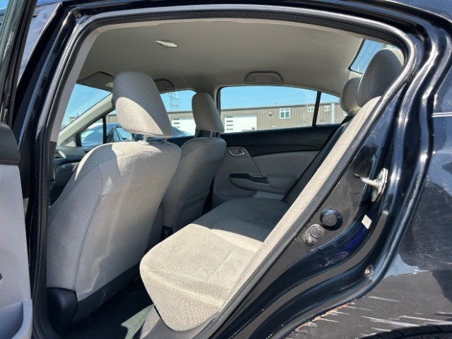 Honda Civic Sedan Vehicle Full-screen Gallery Image 11