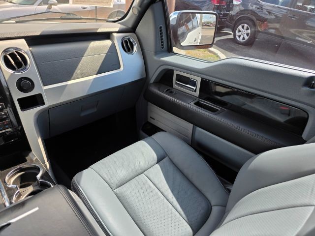Ford F-150 Vehicle Full-screen Gallery Image 08