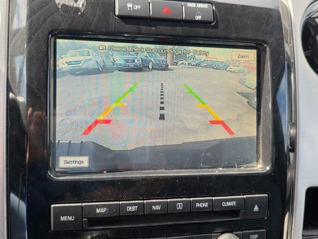 Ford F-150 Vehicle Full-screen Gallery Image 11