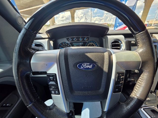 Ford F-150 Vehicle Full-screen Gallery Image 12
