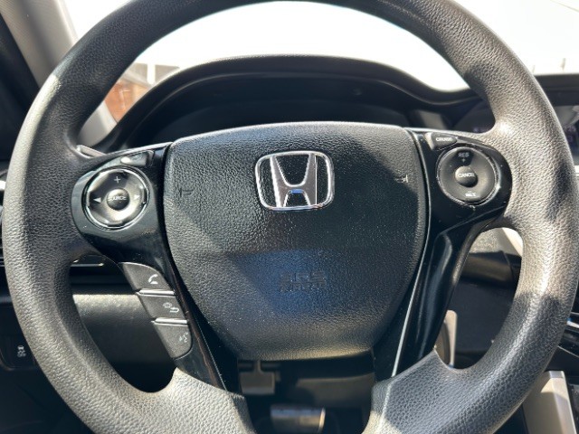 Honda Accord Sedan Vehicle Full-screen Gallery Image 13