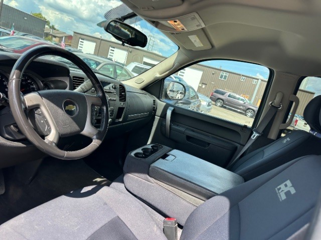 Chevrolet Silverado 1500 Vehicle Full-screen Gallery Image 09