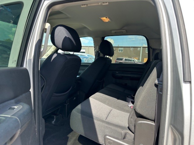 Chevrolet Silverado 1500 Vehicle Full-screen Gallery Image 11