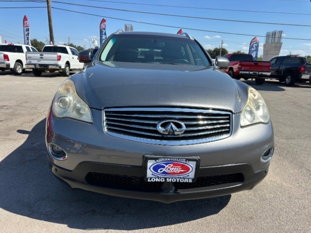 INFINITI QX50 Vehicle Full-screen Gallery Image 03