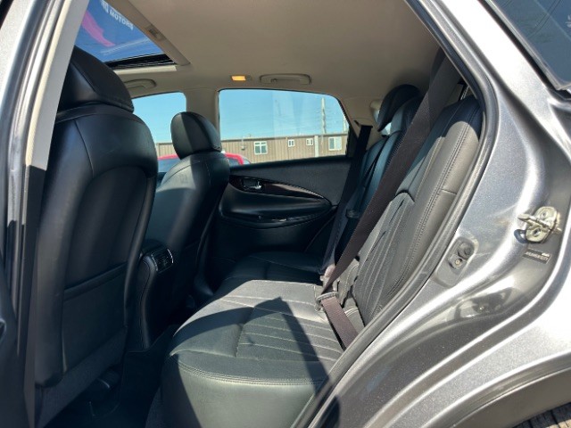 INFINITI QX50 Vehicle Full-screen Gallery Image 13