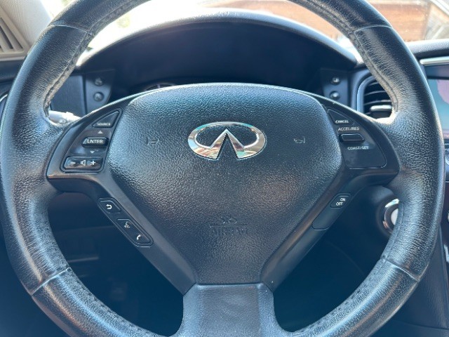 INFINITI QX50 Vehicle Full-screen Gallery Image 16