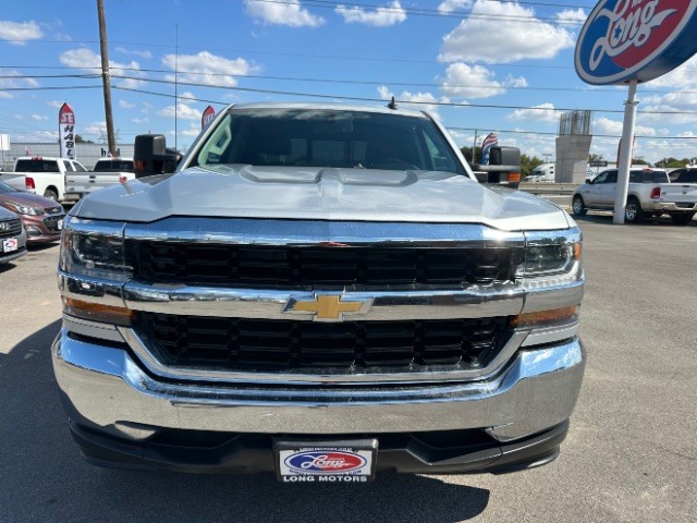 Chevrolet Silverado 1500 Vehicle Full-screen Gallery Image 03