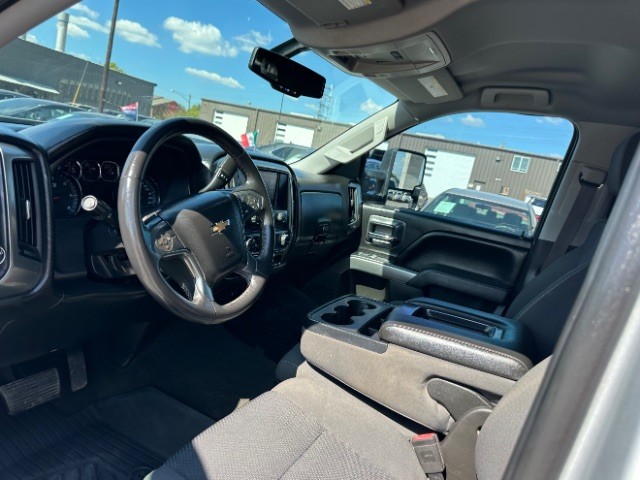 Chevrolet Silverado 1500 Vehicle Full-screen Gallery Image 09