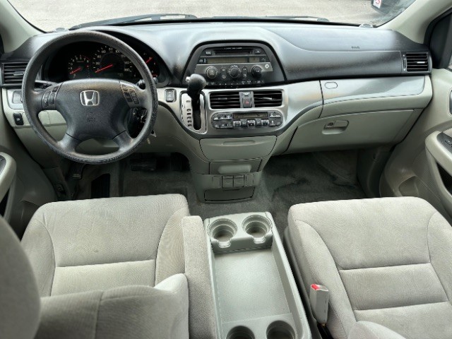 Honda Odyssey Vehicle Full-screen Gallery Image 06