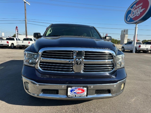 Ram 1500 Vehicle Full-screen Gallery Image 03