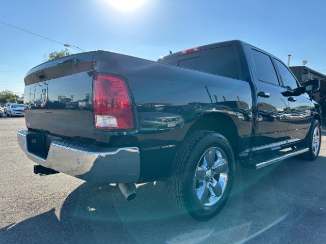 Ram 1500 Vehicle Full-screen Gallery Image 04