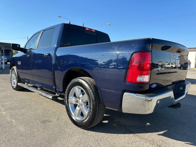 Ram 1500 Vehicle Full-screen Gallery Image 05