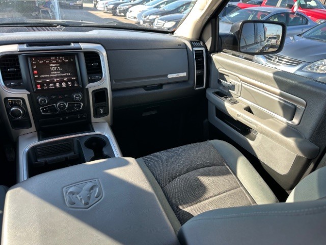 Ram 1500 Vehicle Full-screen Gallery Image 07