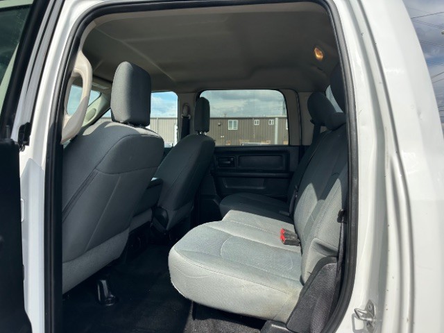 Ram 2500 Vehicle Full-screen Gallery Image 11