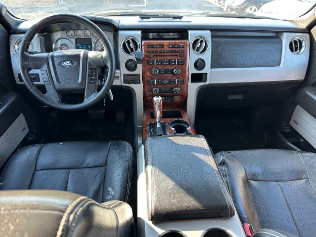 Ford F-150 Vehicle Full-screen Gallery Image 06