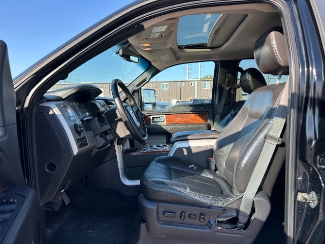 Ford F-150 Vehicle Full-screen Gallery Image 10