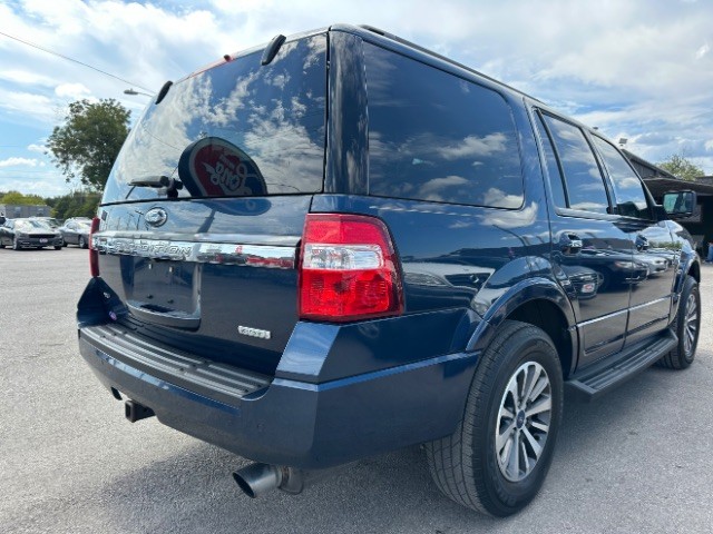 Ford Expedition Vehicle Full-screen Gallery Image 04