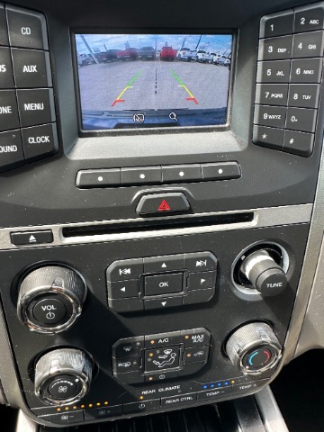 Ford Expedition Vehicle Full-screen Gallery Image 14