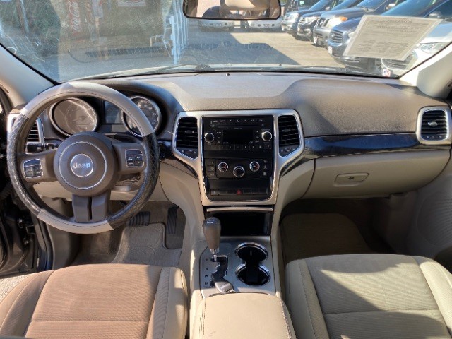 Jeep Grand Cherokee Vehicle Full-screen Gallery Image 07