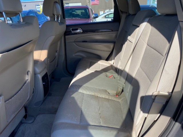 Jeep Grand Cherokee Vehicle Full-screen Gallery Image 08