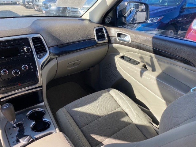 Jeep Grand Cherokee Vehicle Full-screen Gallery Image 10