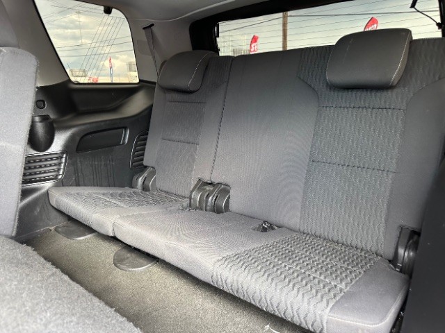 Chevrolet Tahoe Vehicle Full-screen Gallery Image 12