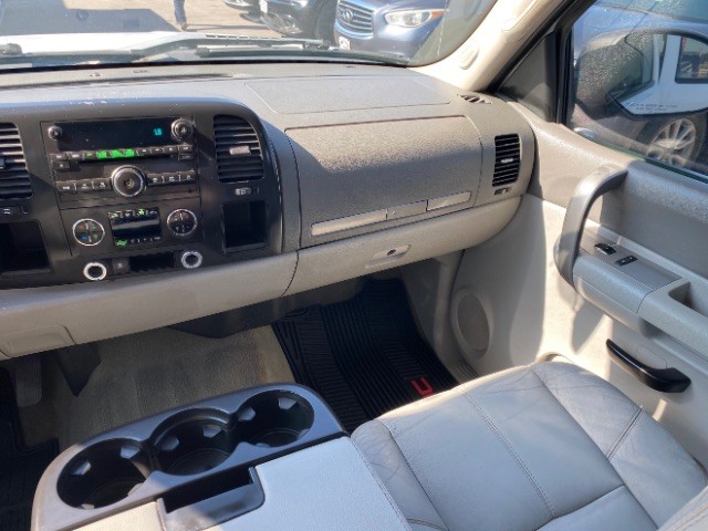 GMC Sierra 1500 Vehicle Full-screen Gallery Image 09