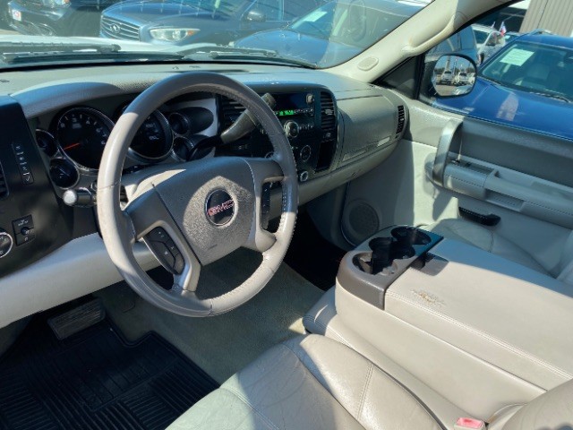 GMC Sierra 1500 Vehicle Full-screen Gallery Image 10