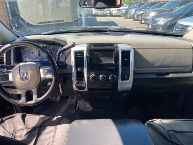 Dodge Ram 1500 Vehicle Full-screen Gallery Image 06