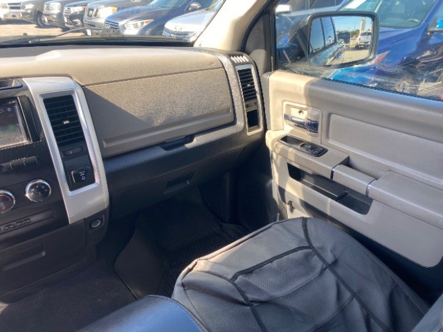 Dodge Ram 1500 Vehicle Full-screen Gallery Image 09