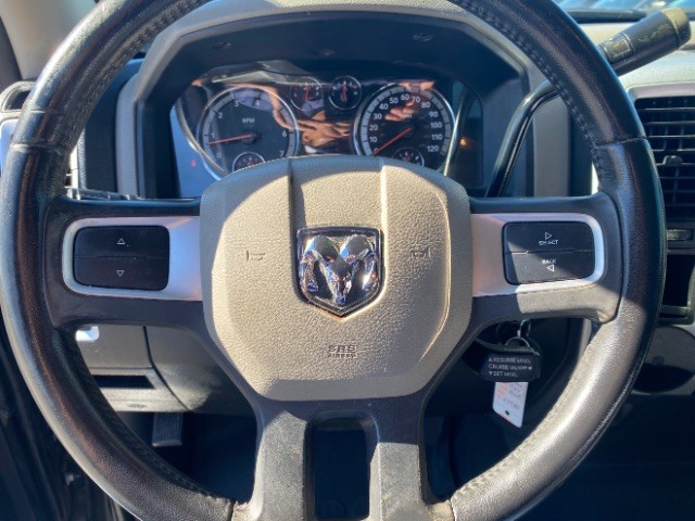 Dodge Ram 1500 Vehicle Full-screen Gallery Image 14