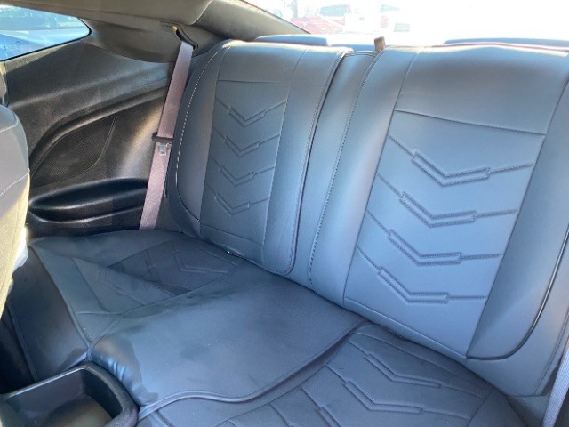 Chevrolet Camaro Vehicle Full-screen Gallery Image 07