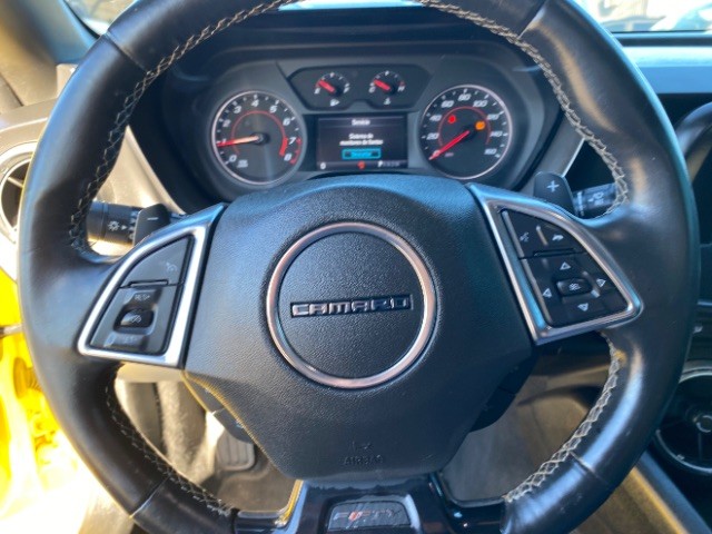 Chevrolet Camaro Vehicle Full-screen Gallery Image 12