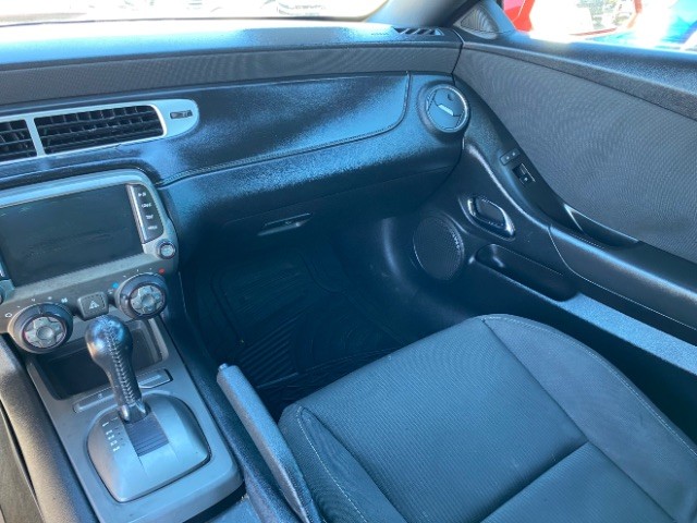 Chevrolet Camaro Vehicle Full-screen Gallery Image 10