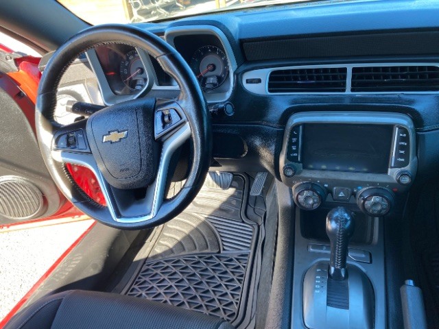 Chevrolet Camaro Vehicle Full-screen Gallery Image 11