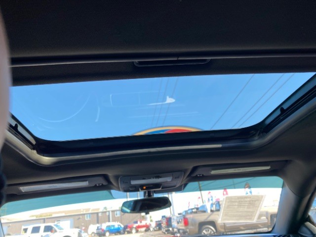 Chevrolet Camaro Vehicle Full-screen Gallery Image 14