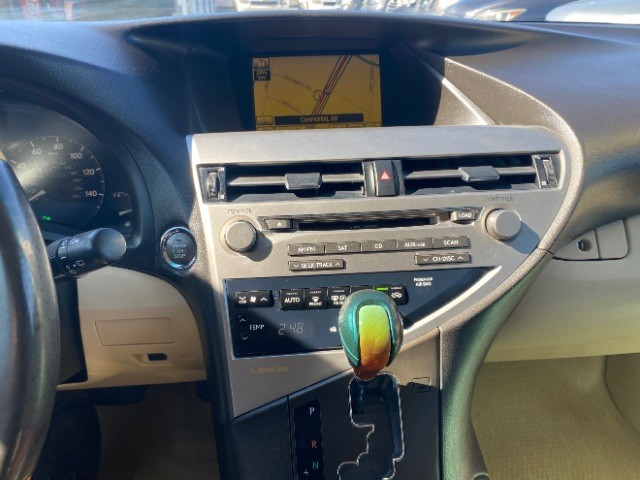 Lexus RX 350 Vehicle Full-screen Gallery Image 13