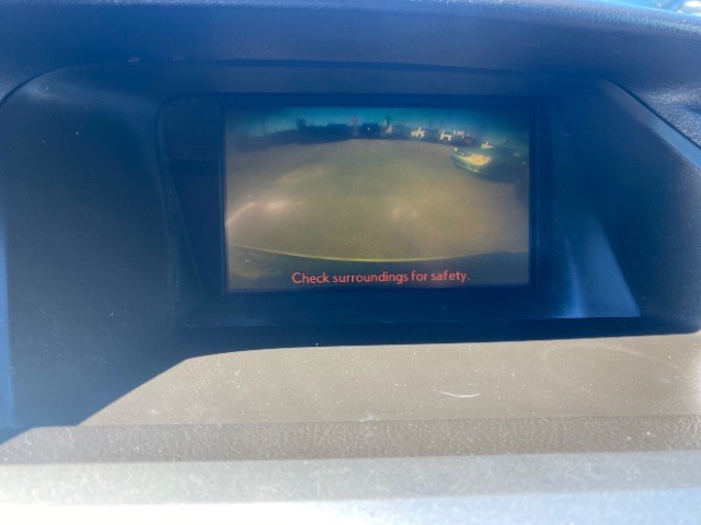 Lexus RX 350 Vehicle Full-screen Gallery Image 14