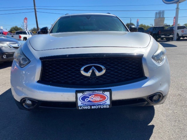 INFINITI QX70 Vehicle Full-screen Gallery Image 02