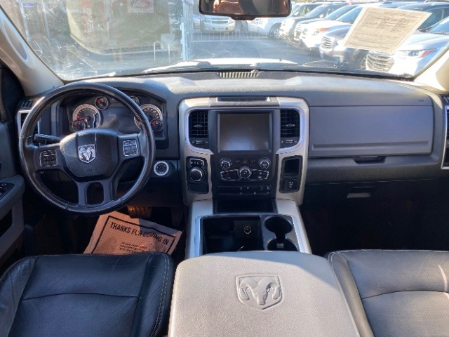 Ram 1500 Vehicle Full-screen Gallery Image 06