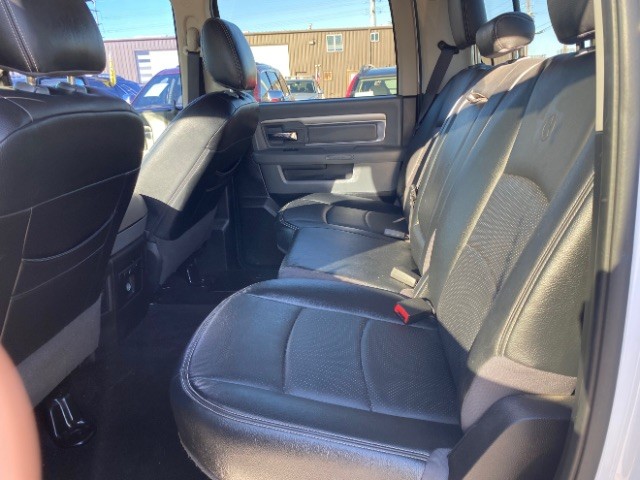 Ram 1500 Vehicle Full-screen Gallery Image 07