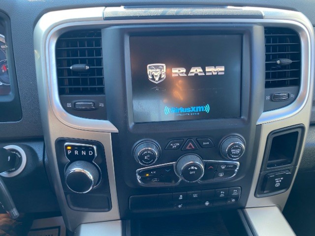Ram 1500 Vehicle Full-screen Gallery Image 12