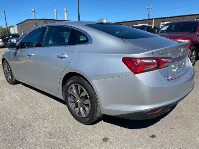 Chevrolet Malibu Vehicle Full-screen Gallery Image 04