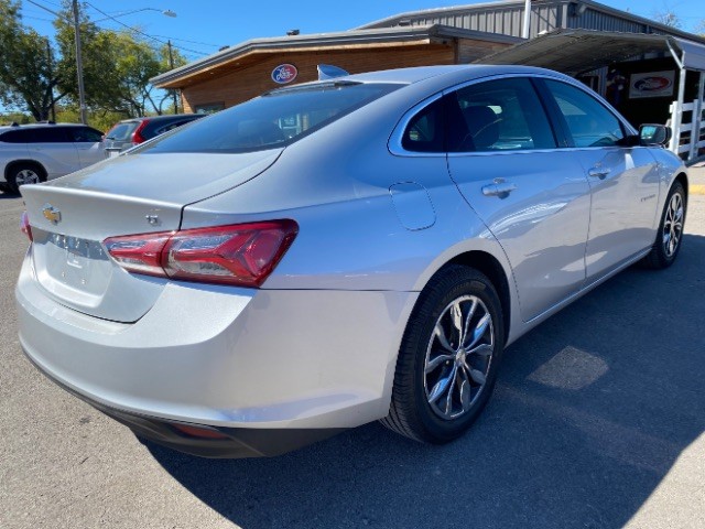 Chevrolet Malibu Vehicle Full-screen Gallery Image 05
